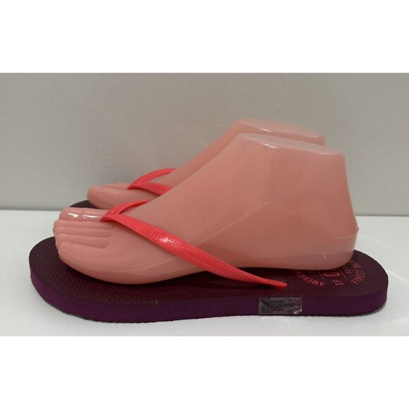 Gap Women size 7/8 pink purple flip flops flat thong slip on sandals - Picture 4 of 9